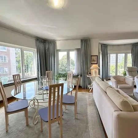 Cosy & Spacious